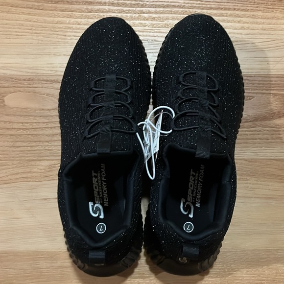 NWT Skechers Sparkly Sneaker - Picture 4 of 5